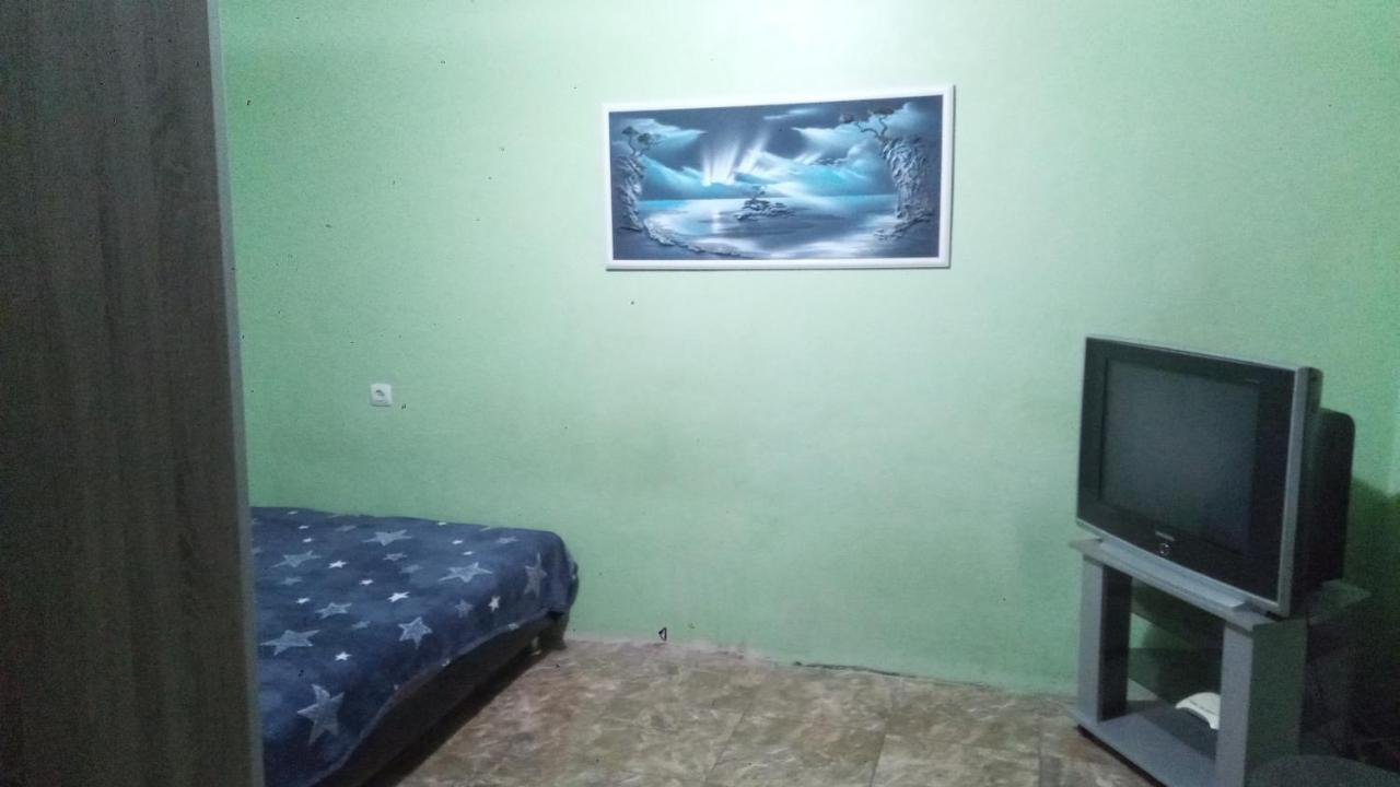 Министудия, В Которой Есть Абсолютно Всё Cherníhiv Habitación foto